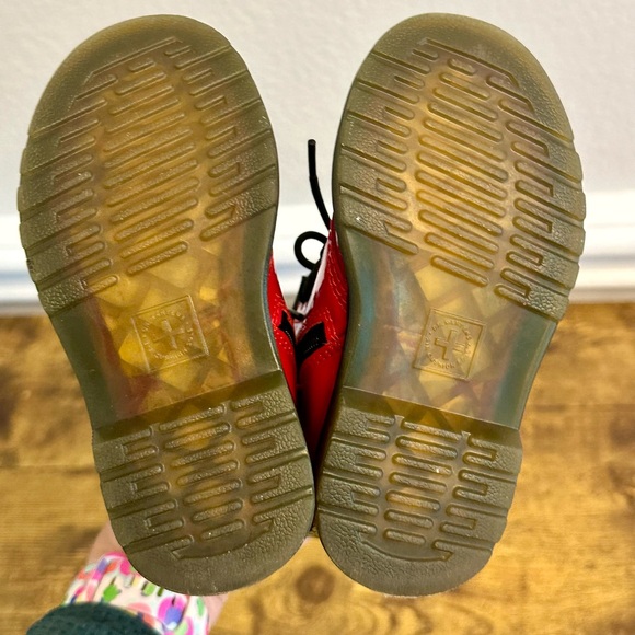 Dr. Martens toddler size 7 red and black - Picture 6 of 6